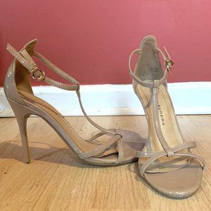 3/$16 Chinese Laundry Nude Heels 8.5M